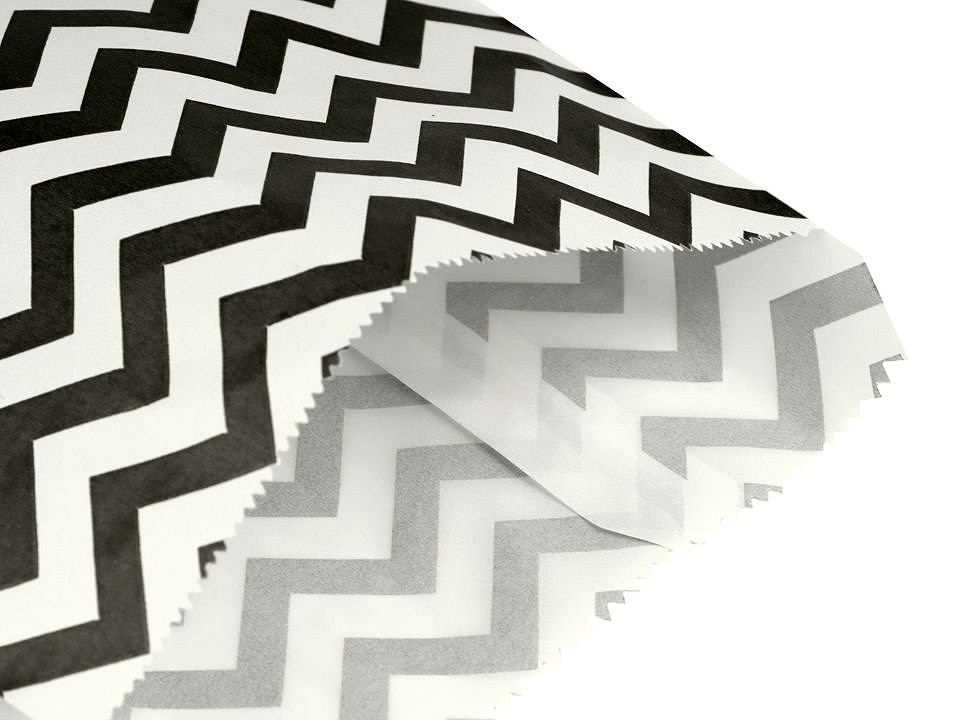 Paper Bag 13x17 cm (package 100 pc.) - white-black - chevron Paper Bag 13x17 cm (package 100 pc.) - white-black - chevron