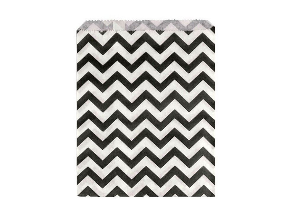 Paper Bag 13x17 cm (package 100 pc.) - white-black - chevron Paper Bag 13x17 cm (package 100 pc.) - white-black - chevron